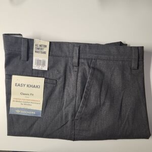 Dockers Men’s Easy Khaki Classic Fit Flat Front Gray Pants 42x30